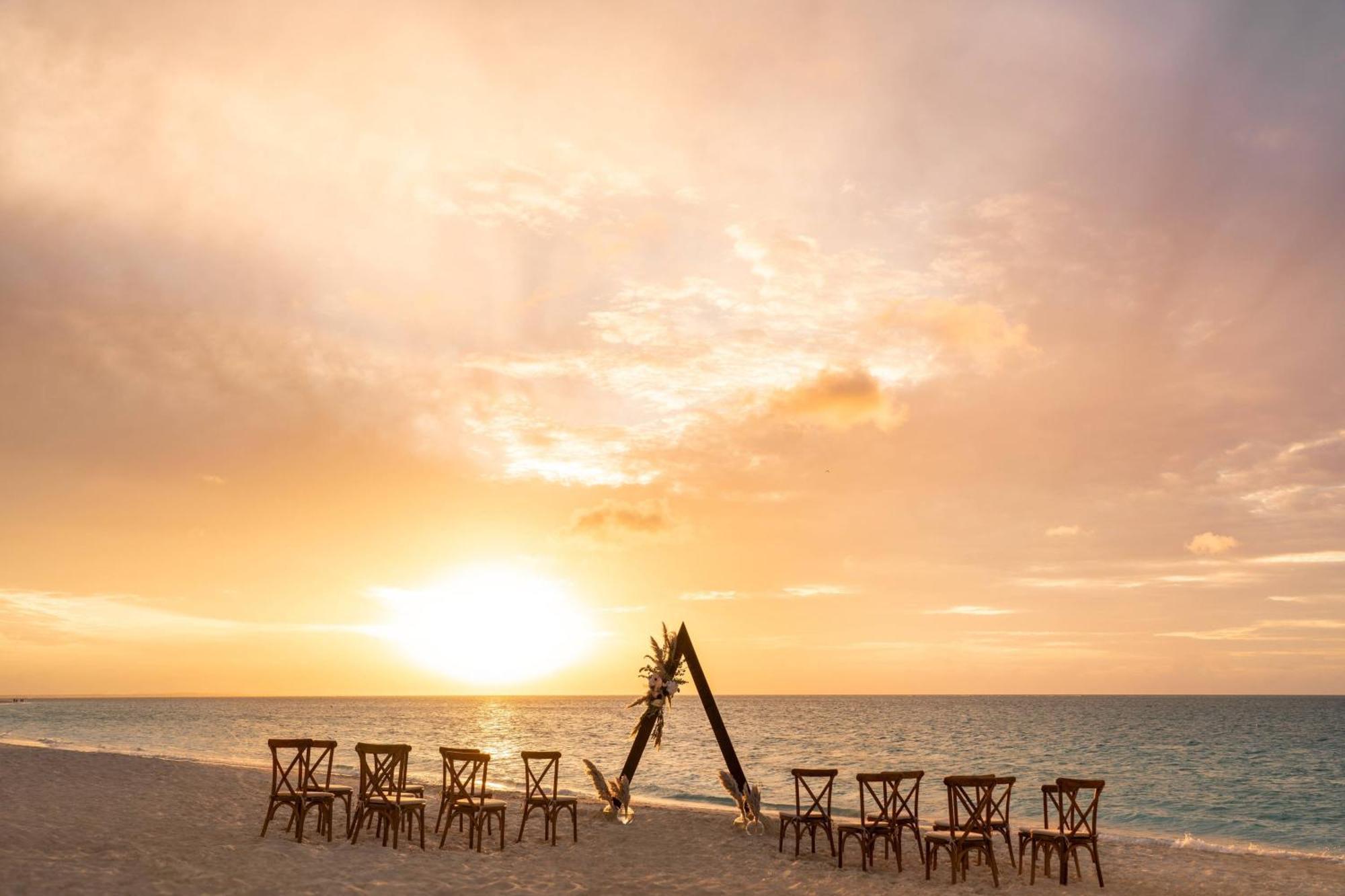 The Ritz-Carlton, Turks & Caicos Hotel Grace Bay Ngoại thất bức ảnh